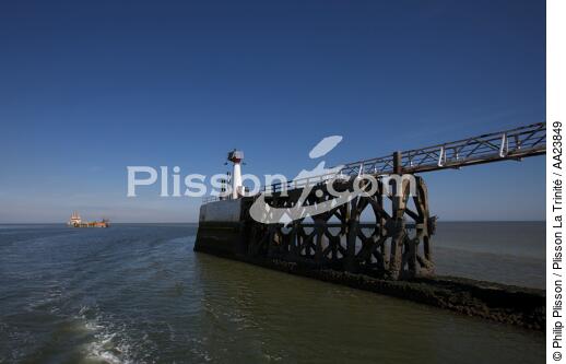 Dunkerque. - © Philip Plisson / Plisson La Trinité / AA23849 - Photo Galleries - Nord-Pas-de-Calais