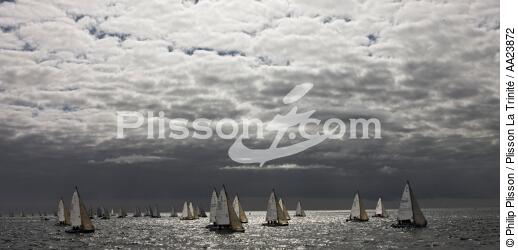 Spi Ouest-France in Quiberon Bay, 2010 edition. - © Philip Plisson / Plisson La Trinité / AA23872 - Photo Galleries - Sky