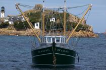 Louet Island in the Bay of Morlaix. © Philip Plisson / Plisson La Trinité / AA24115 - Photo Galleries - Fishing vessel