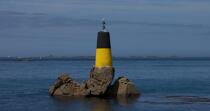 In front of Portsall. © Philip Plisson / Plisson La Trinité / AA24156 - Photo Galleries - Buoys and beacons