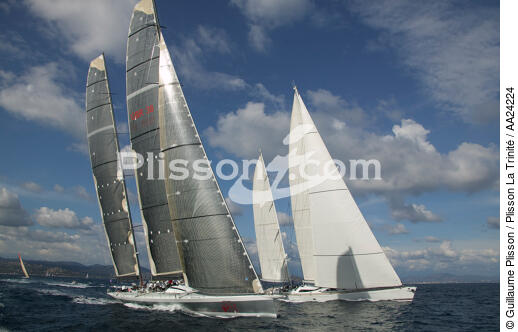 Mari-Cha IV & Mari-Cha III - © Guillaume Plisson / Plisson La Trinité / AA24224 - Photo Galleries - Maxi-monohull Racing Yacht