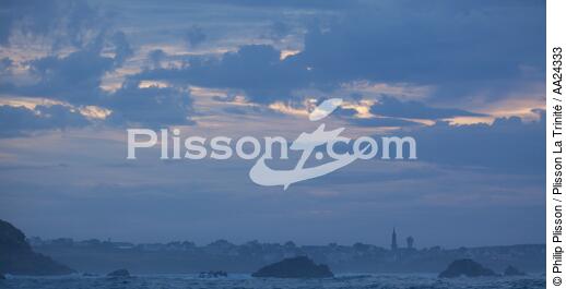 Ouessant island - © Philip Plisson / Plisson La Trinité / AA24333 - Photo Galleries - Sky