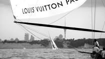 Louis Vuitton Pacific Series © Guillaume Plisson / Plisson La Trinité / AA24366 - Photo Galleries - Black and white