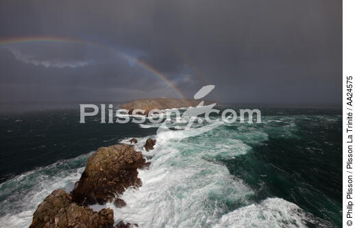 Pointe du Raz and Raz de Sein - © Philip Plisson / Plisson La Trinité / AA24575 - Photo Galleries - Rough seas