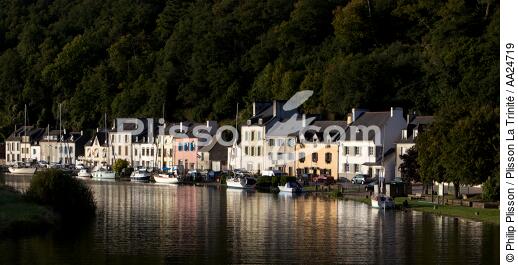 Port Launay on Aulne river. - © Philip Plisson / Plisson La Trinité / AA24719 - Photo Galleries - France