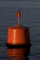 End of day on Bénodet © Philip Plisson / Plisson La Trinité / AA24800 - Photo Galleries - Buoys and beacons