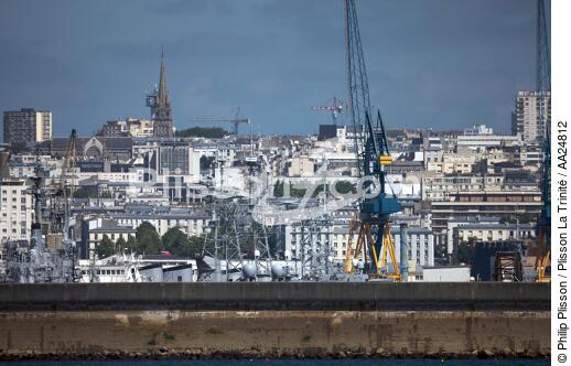 Brest. - © Philip Plisson / Plisson La Trinité / AA24812 - Photo Galleries - Brest