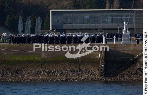 L'Ecole Navale à Brest. - © Philip Plisson / Plisson La Trinité / AA24825 - Nos reportages photos - Brest