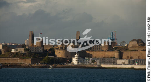 Brest castle. - © Philip Plisson / Pêcheur d’Images / AA24830 - Photo Galleries - The Navy