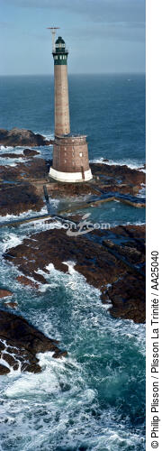 Roches Douvres lighthouse - © Philip Plisson / Plisson La Trinité / AA25040 - Photo Galleries - Roches Douvres [The]