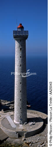 The Lighthouse Planier - © Philip Plisson / Plisson La Trinité / AA25043 - Photo Galleries - Vertical panoramic
