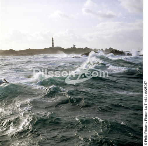 Créa'ch lighthouse on Ouessant island. - © Philip Plisson / Plisson La Trinité / AA25057 - Photo Galleries - Iroise Sea [The]