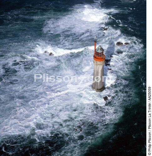 Grand Jardin lighthouse - © Philip Plisson / Plisson La Trinité / AA25059 - Photo Galleries - Ille & Vilaine