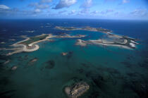 L'île d'Er à l'entrée du Jaudy. © Philip Plisson / Plisson La Trinité / AA25072 - Nos reportages photos - Côte de granit rose