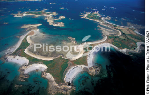 Er Island - © Philip Plisson / Plisson La Trinité / AA25075 - Photo Galleries - Site of Interest [22]