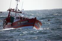 Return fishing Guilvinec. © Philip Plisson / Plisson La Trinité / AA25213 - Photo Galleries - Fishing vessel