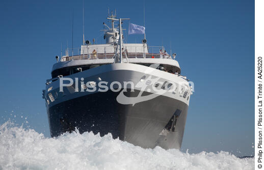 Le Boréal - © Philip Plisson / Plisson La Trinité / AA25220 - Photo Galleries - Elements of boat