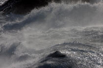 Les aiguilles de Port-Coton © Philip Plisson / Plisson La Trinité / AA25299 - Photo Galleries - Wave