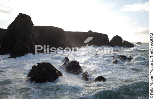 Needles of Port-Coton - © Philip Plisson / Plisson La Trinité / AA25302 - Photo Galleries - Port-Coton [The Needles of]