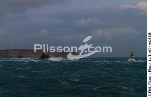La Vieille lihgthouse - © Philip Plisson / Plisson La Trinité / AA25335 - Photo Galleries - Rough seas