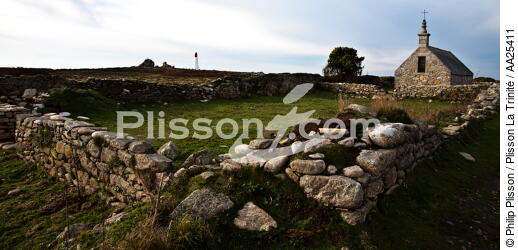 Sein island. - © Philip Plisson / Plisson La Trinité / AA25411 - Photo Galleries - Chapel