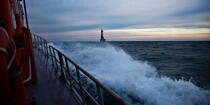 On board the lifeboat before Sein Ar-Men © Philip Plisson / Plisson La Trinité / AA25432 - Photo Galleries - Lifeboat