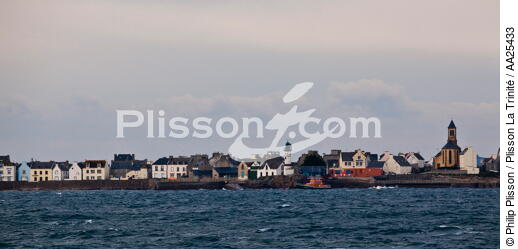 Sein island. - © Philip Plisson / Plisson La Trinité / AA25433 - Photo Galleries - From Brest to Loctudy
