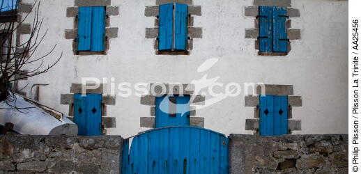 House on the island of Sein. - © Philip Plisson / Plisson La Trinité / AA25456 - Photo Galleries - Island [29]