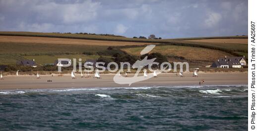 Beach Pentrez. - © Philip Plisson / Plisson La Trinité / AA25697 - Photo Galleries - Finistère