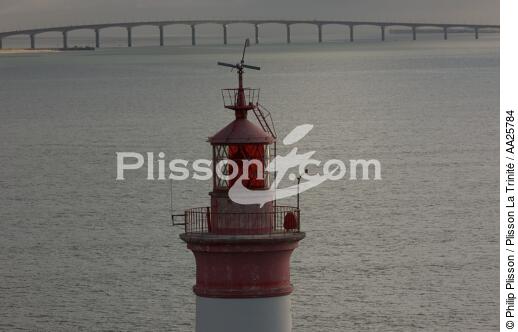 Les Chauveau lighthouse - © Philip Plisson / Plisson La Trinité / AA25784 - Photo Galleries - Island [17]
