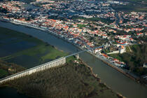 Tonnay Charente © Philip Plisson / Plisson La Trinité / AA25833 - Photo Galleries - Bridge