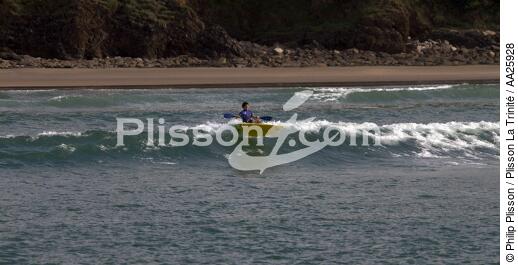 Le Ry beach,Douarnenez - © Philip Plisson / Plisson La Trinité / AA25928 - Photo Galleries - Surfing