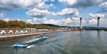 Rouen, trafic fluvial en aval du pont Gustave-Flaubert © Philip Plisson / Plisson La Trinité / AA25956 - Nos reportages photos - Du Tréport à l'estuaire de la Seine