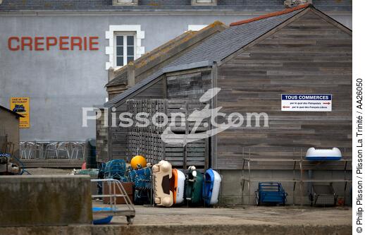 Sur l'île de Sein. - © Philip Plisson / Plisson La Trinité / AA26050 - Nos reportages photos - Sein [Ile de]
