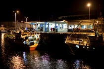 The fishing port of Lorient Kéroman. © Philip Plisson / Plisson La Trinité / AA26456 - Photo Galleries - Night