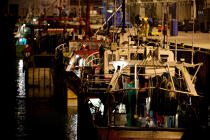 Le port de pêche de Kéroman à Lorient. © Philip Plisson / Plisson La Trinité / AA26470 - Nos reportages photos - Nuit
