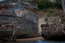 Epaves de thonier à Plouhinec © Philip Plisson / Plisson La Trinité / AA26603 - Nos reportages photos - Elément d'un bateau