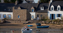 La Magouer village in Plouhinec © Philip Plisson / Plisson La Trinité / AA26624 - Photo Galleries - Trawler