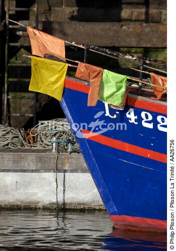 In the port of Groix - © Philip Plisson / Plisson La Trinité / AA26756 - Photo Galleries - Groix