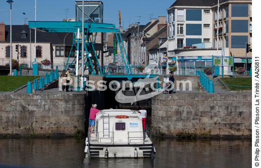 Redon Port - © Philip Plisson / Plisson La Trinité / AA26811 - Photo Galleries - Canal