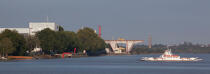 The Loire river © Philip Plisson / Plisson La Trinité / AA26876 - Photo Galleries - Ferry
