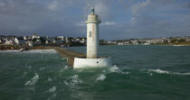 Feu de port à Audierne © Philip Plisson / Pêcheur d’Images / AA26916 - Nos reportages photos - Finistère