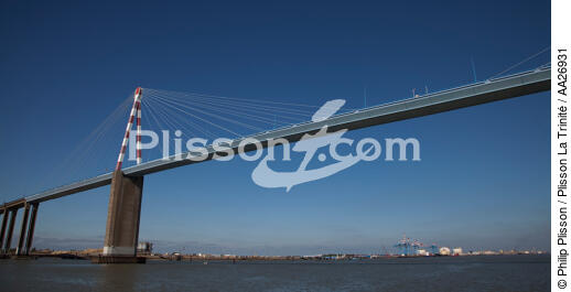 St-Nazaire bridge - © Philip Plisson / Plisson La Trinité / AA26931 - Photo Galleries - Bridge