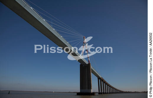 St-Nazaire bridge - © Philip Plisson / Plisson La Trinité / AA26932 - Photo Galleries - Bridge