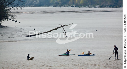 Le Mascaret sur la Dodogne - © Philip Plisson / Plisson La Trinité / AA27539 - Nos reportages photos - Surf