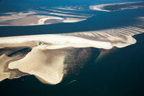 The Arguin sand bank © Philip Plisson / Plisson La Trinité / AA27573 - Photo Galleries - Tide