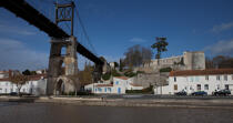 Tonnay-Charente © Philip Plisson / Plisson La Trinité / AA28271 - Photo Galleries - Bridge