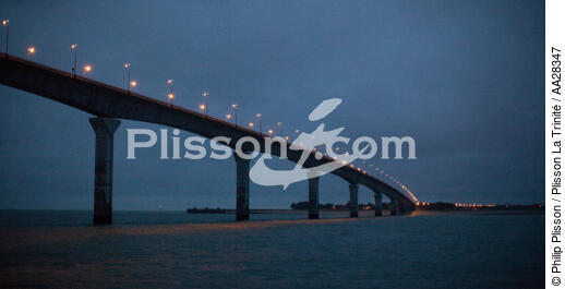 Pont de l'île de Ré - © Philip Plisson / Plisson La Trinité / AA28347 - Nos reportages photos - Ré [ile de]