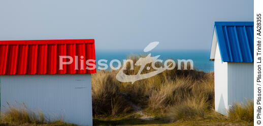 Gouville-sur-mer cabin - © Philip Plisson / Plisson La Trinité / AA28355 - Photo Galleries - Town [50]