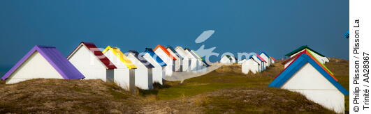 Cabanes de Gouville-sur-mer - © Philip Plisson / Plisson La Trinité / AA28367 - Nos reportages photos - Dune